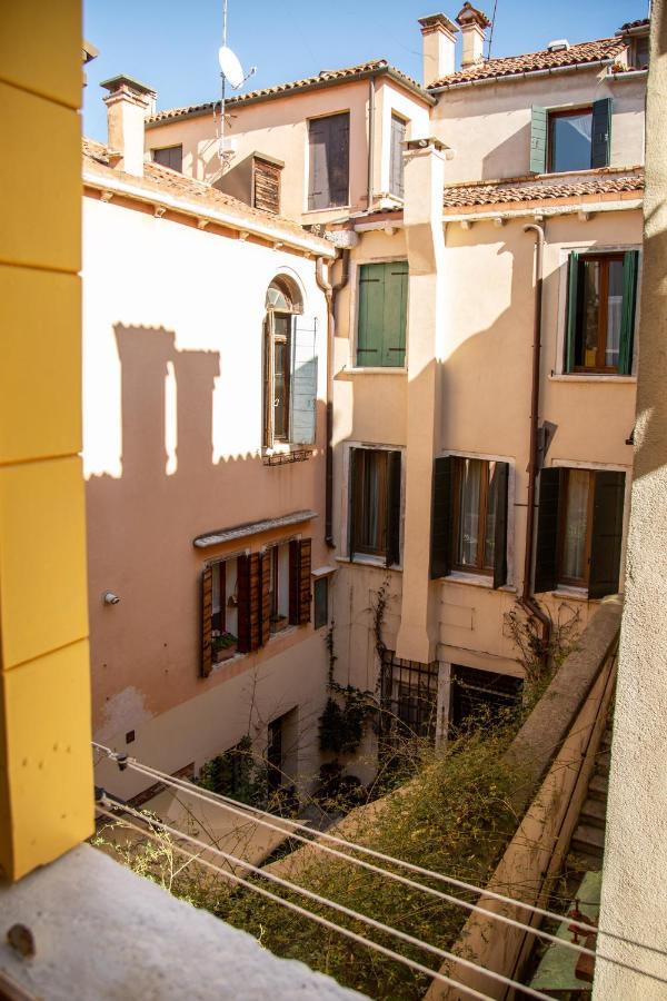 Wow Suite 5 Min From San Marco Venedig Exterior foto