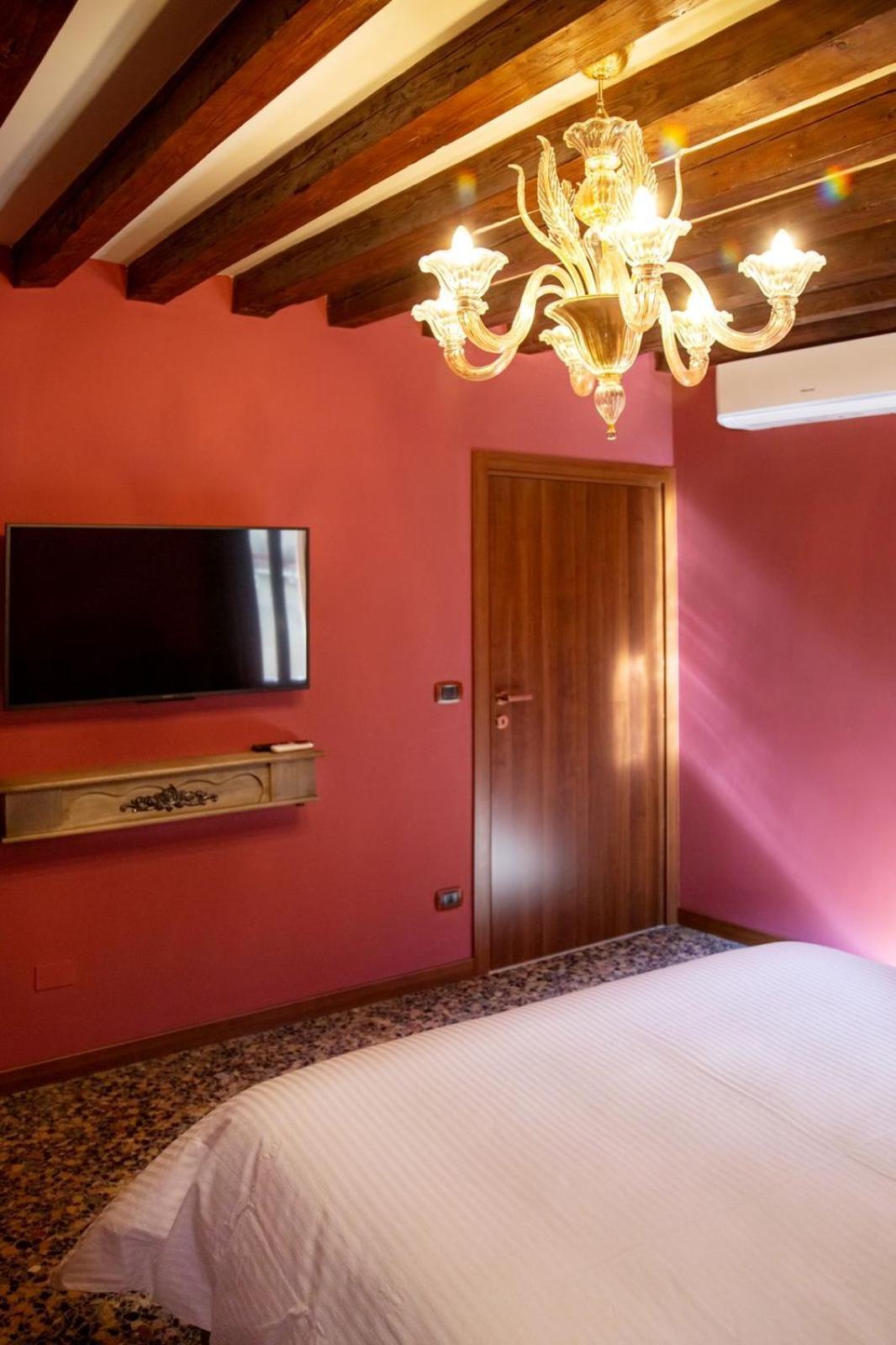 Wow Suite 5 Min From San Marco Venedig Exterior foto